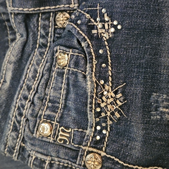 MISS ME Floral Lace Embellished Distressed Mid-rise Cuffed Skinny Denim Jeans - Picture 11 of 16